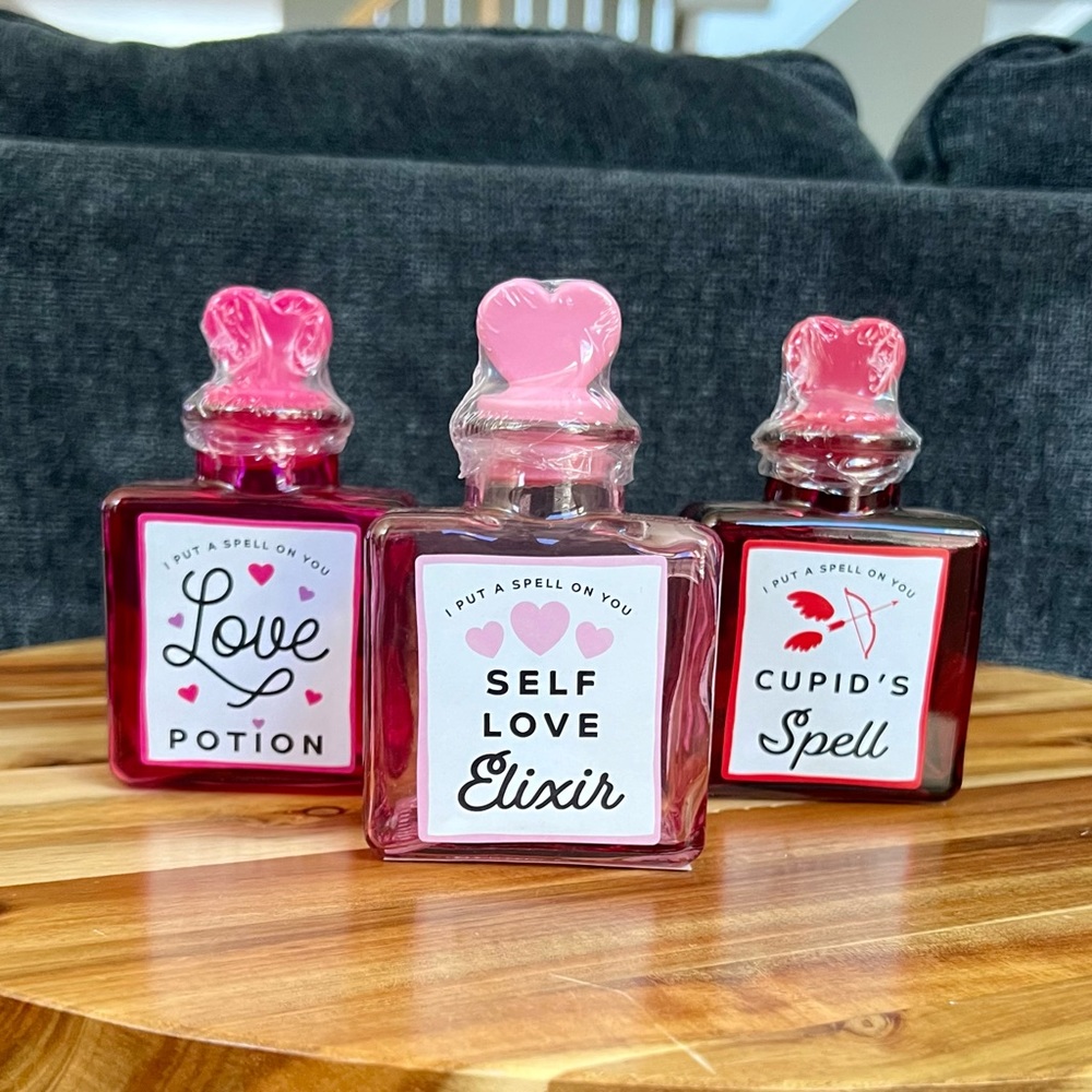 Target Bullseye Playground Set of 3 Decorative Valentines Potion/Elixir/Perfume